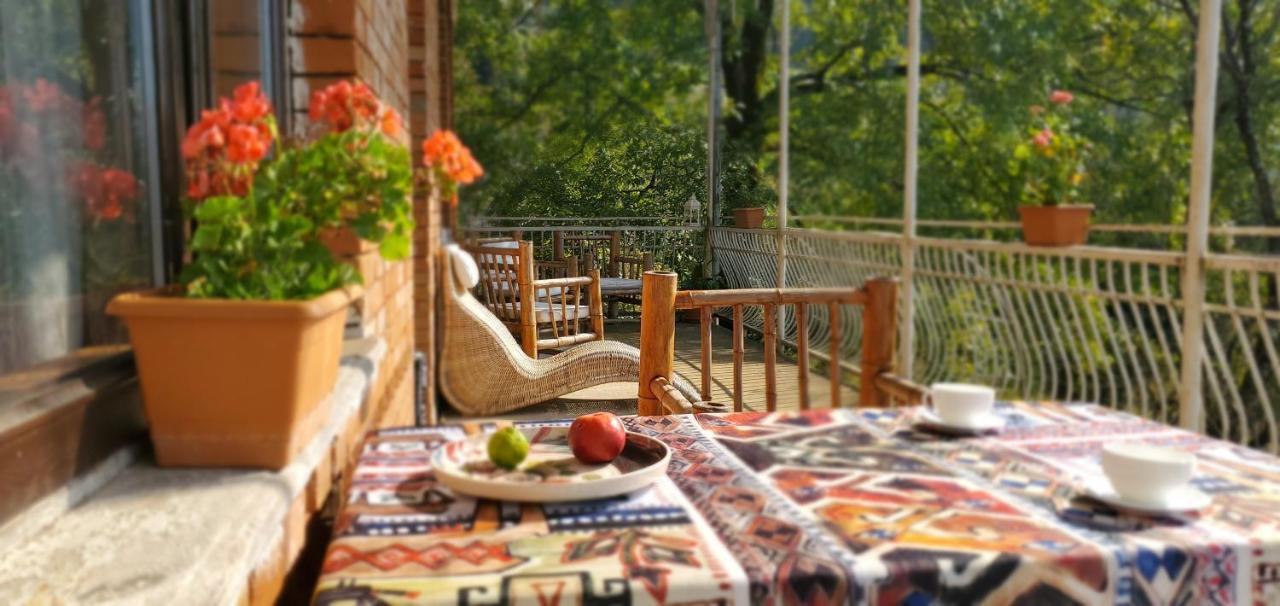 Villa Gelati Koetaisi Buitenkant foto